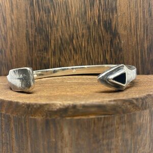 Buck Palmer Maverick Arrow Cuff